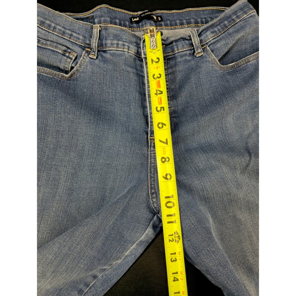 Lee Classic Fit Women's Blue Straight Leg Jeans Size 18 Medium Wash Stretch - Picture 5 of 10